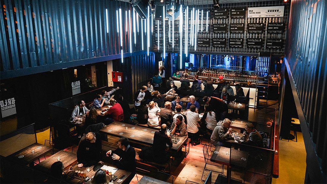 BRLO Brewhouse er bygget med konteinere som byggeklosser.