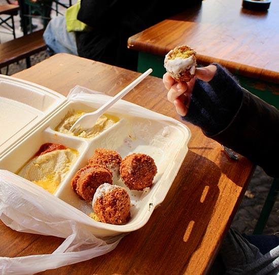 Verdens beste falafler fra Esra Gemüse i Berlin