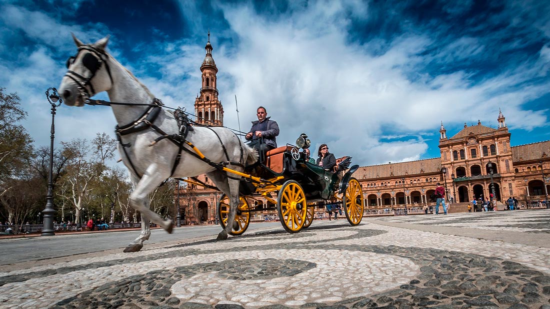 Hest og kjerre i Sevilla